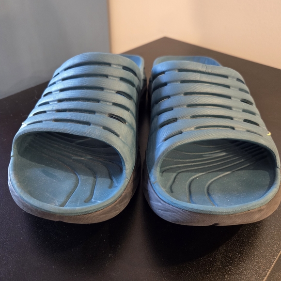 Hoka One Recovery Slide Unisex M7/W9 Teal Excellent Condition - Picture 3 of 5